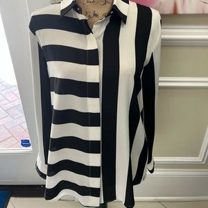 DKNY Black and White shirt